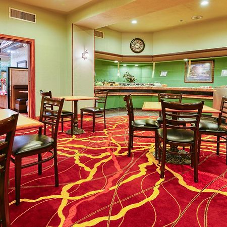 Mcm Elegante Suites Abilene Bagian luar foto