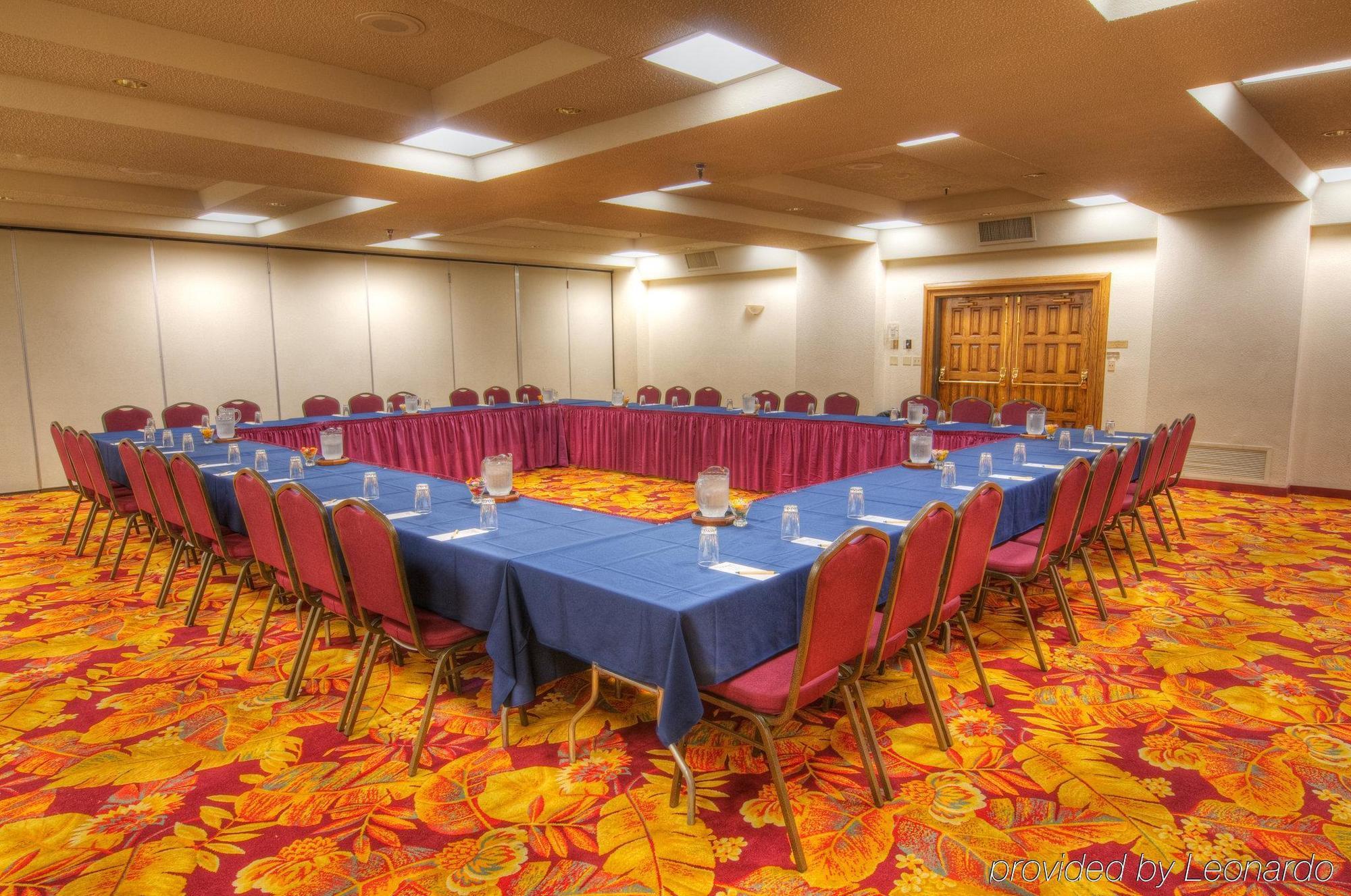 Mcm Elegante Suites Abilene Bagian luar foto