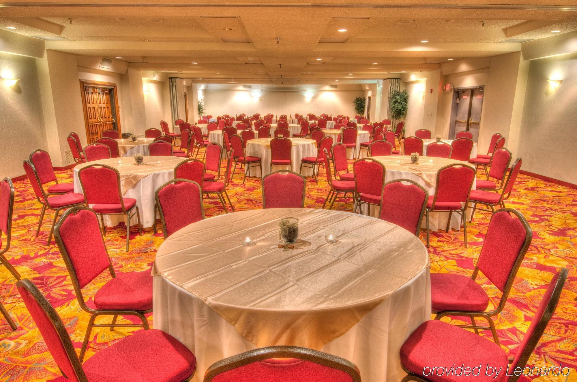 Mcm Elegante Suites Abilene Bagian luar foto