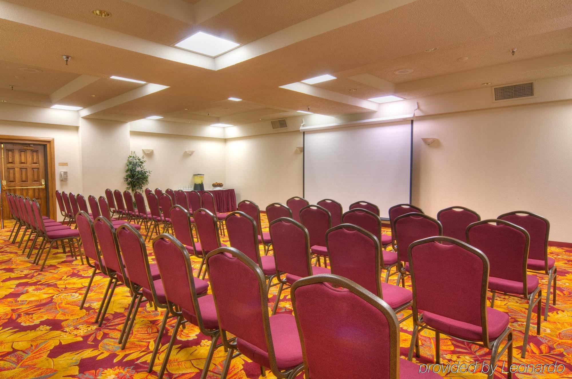 Mcm Elegante Suites Abilene Bagian luar foto