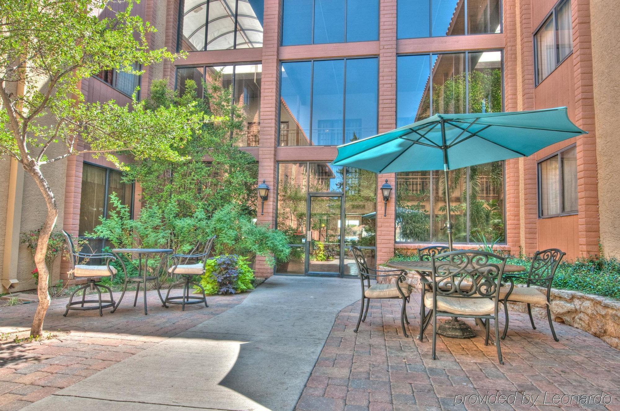 Mcm Elegante Suites Abilene Bagian luar foto