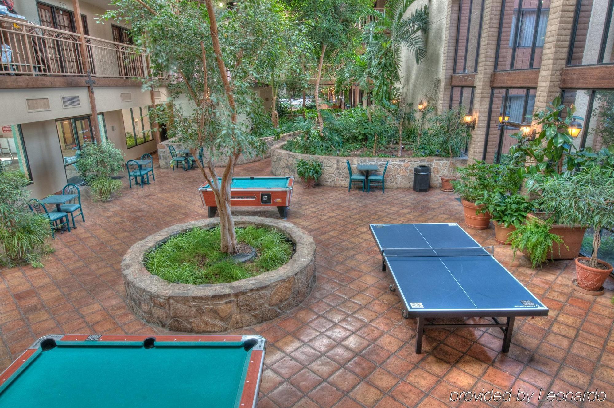Mcm Elegante Suites Abilene Bagian luar foto