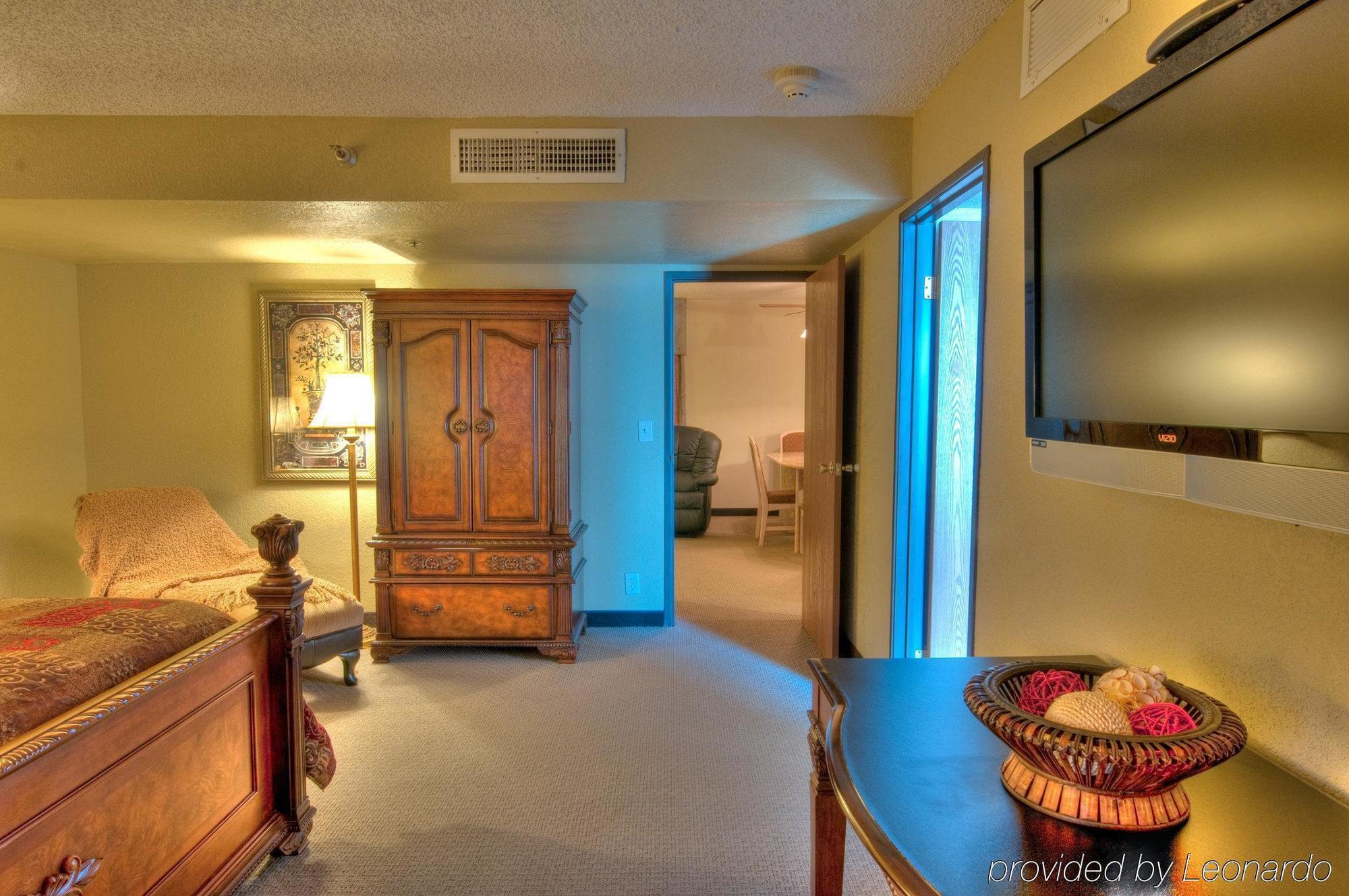 Mcm Elegante Suites Abilene Bagian luar foto