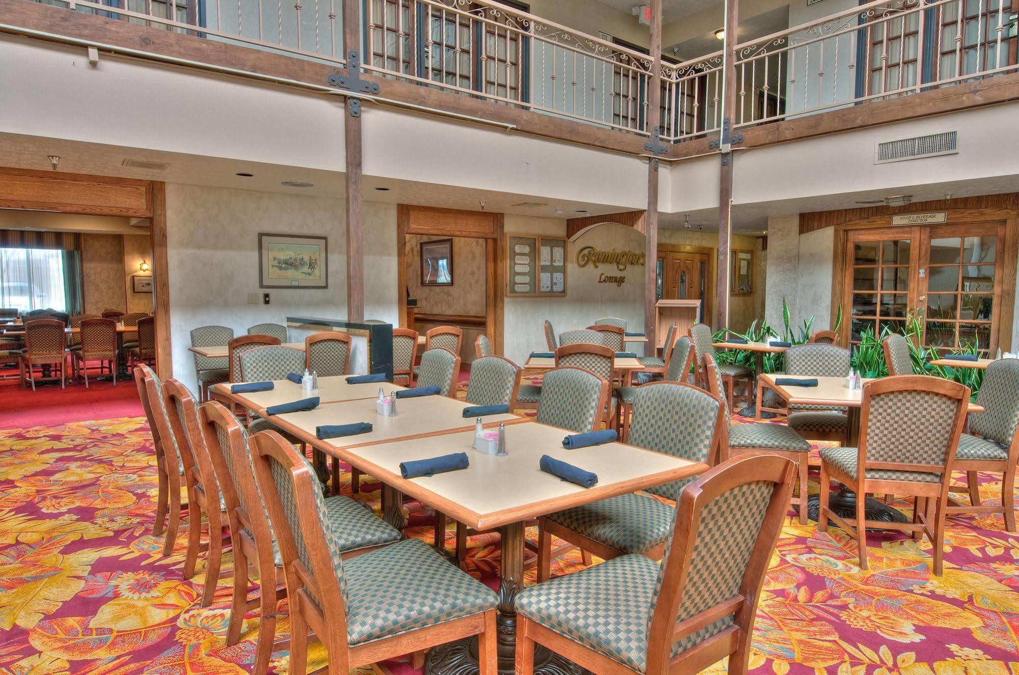 Mcm Elegante Suites Abilene Bagian luar foto